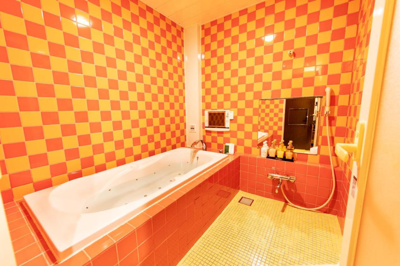 Nagasaki Chapel Coconuts Hotel ＆Resort Isahaya Екстер'єр фото