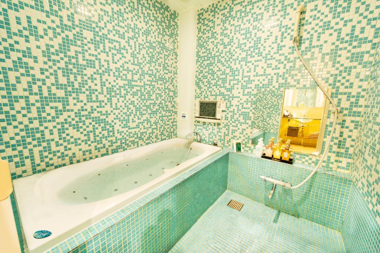 Nagasaki Chapel Coconuts Hotel ＆Resort Isahaya Екстер'єр фото