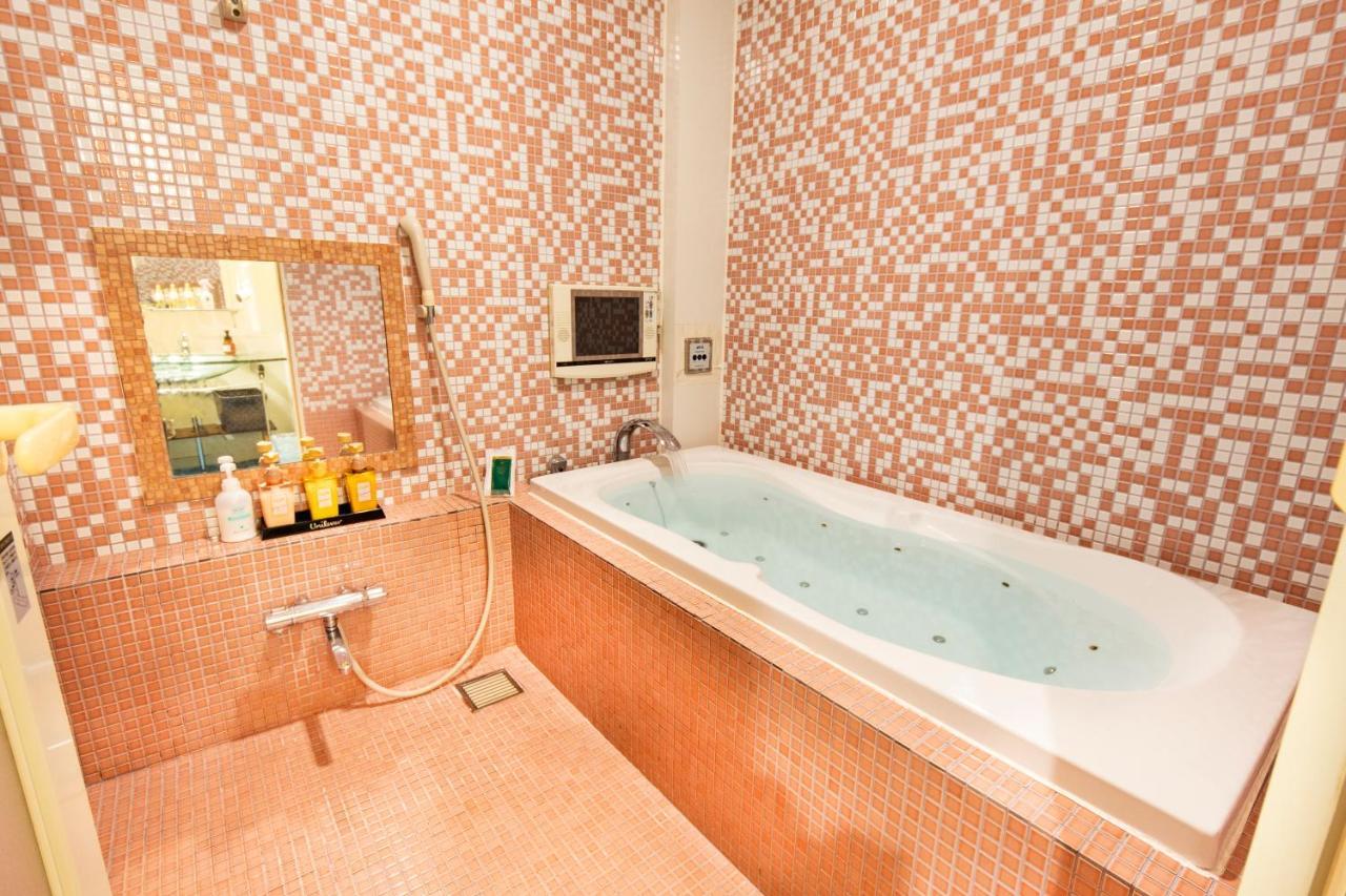 Nagasaki Chapel Coconuts Hotel ＆Resort Isahaya Екстер'єр фото