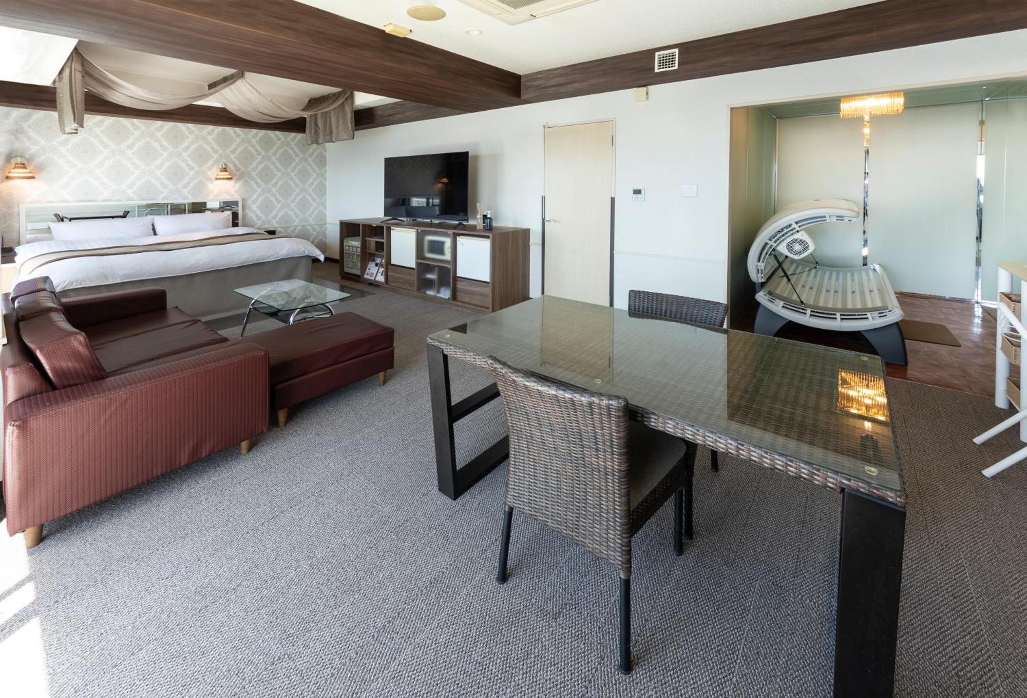 Nagasaki Chapel Coconuts Hotel ＆Resort Isahaya Екстер'єр фото