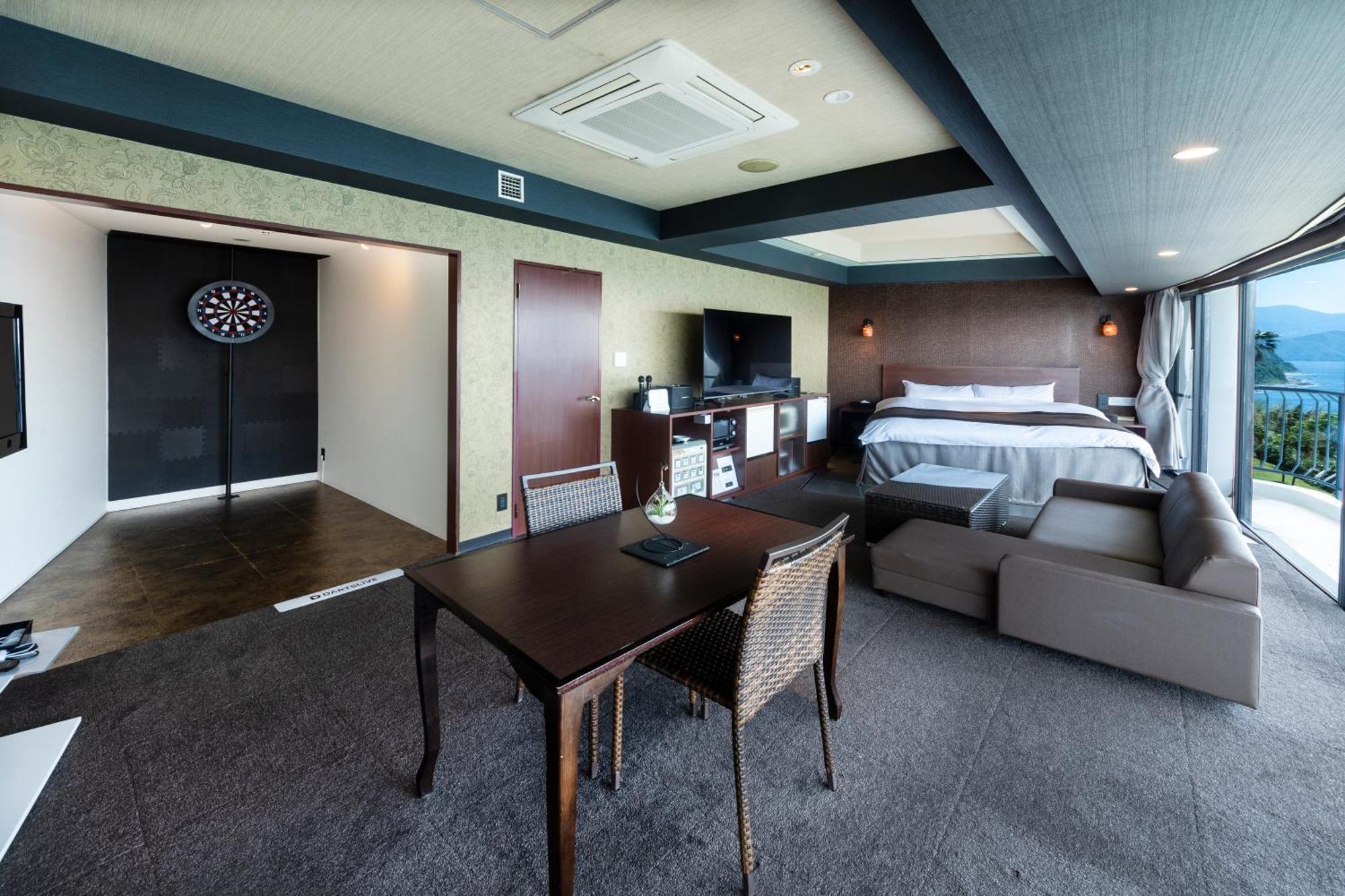 Nagasaki Chapel Coconuts Hotel ＆Resort Isahaya Екстер'єр фото
