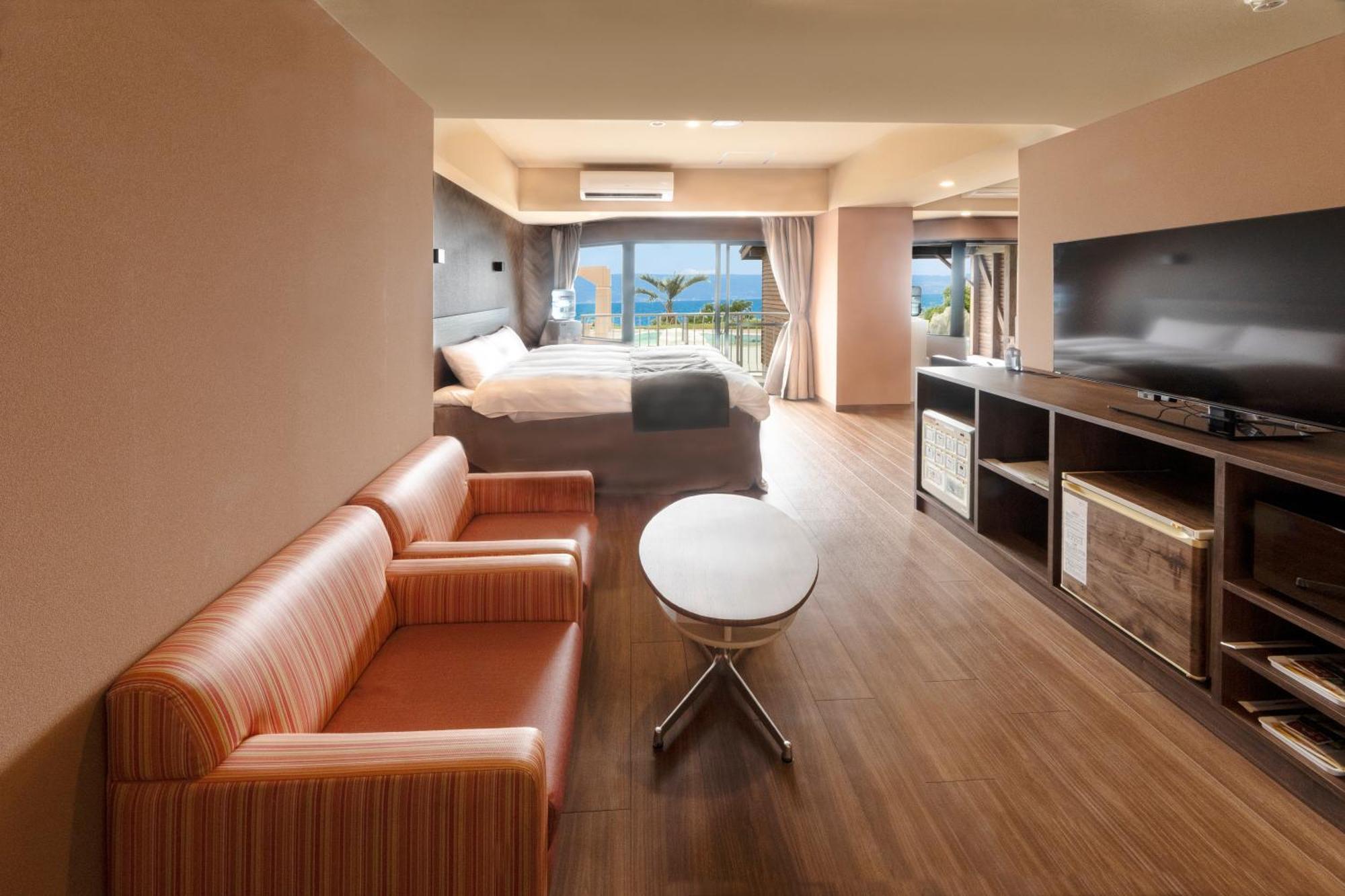 Nagasaki Chapel Coconuts Hotel ＆Resort Isahaya Екстер'єр фото
