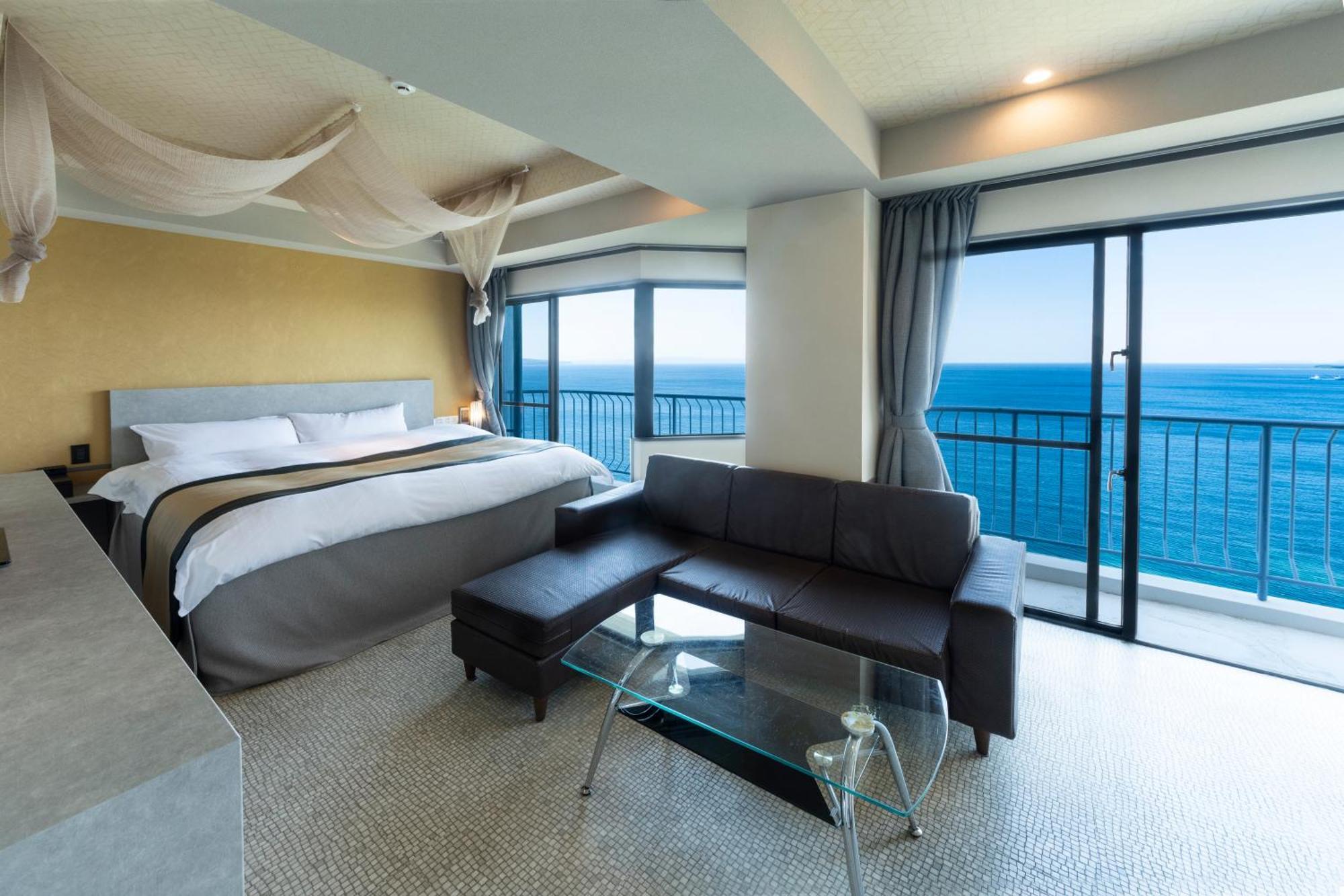 Nagasaki Chapel Coconuts Hotel ＆Resort Isahaya Екстер'єр фото