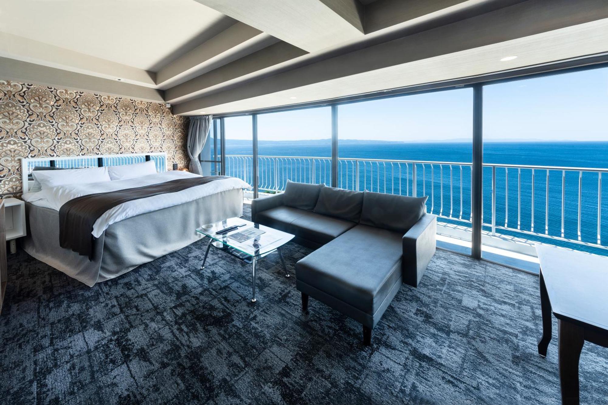 Nagasaki Chapel Coconuts Hotel ＆Resort Isahaya Екстер'єр фото