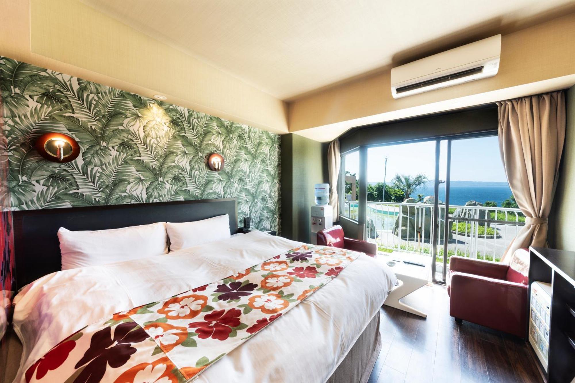Nagasaki Chapel Coconuts Hotel ＆Resort Isahaya Екстер'єр фото
